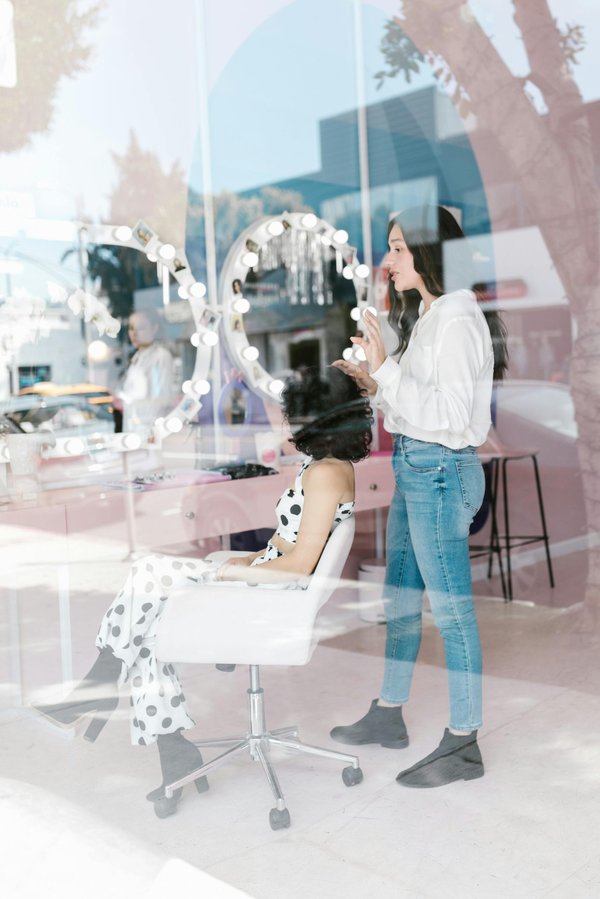 Sagesse : le salon de coiffure et esthétique pour femmes à vénissieux